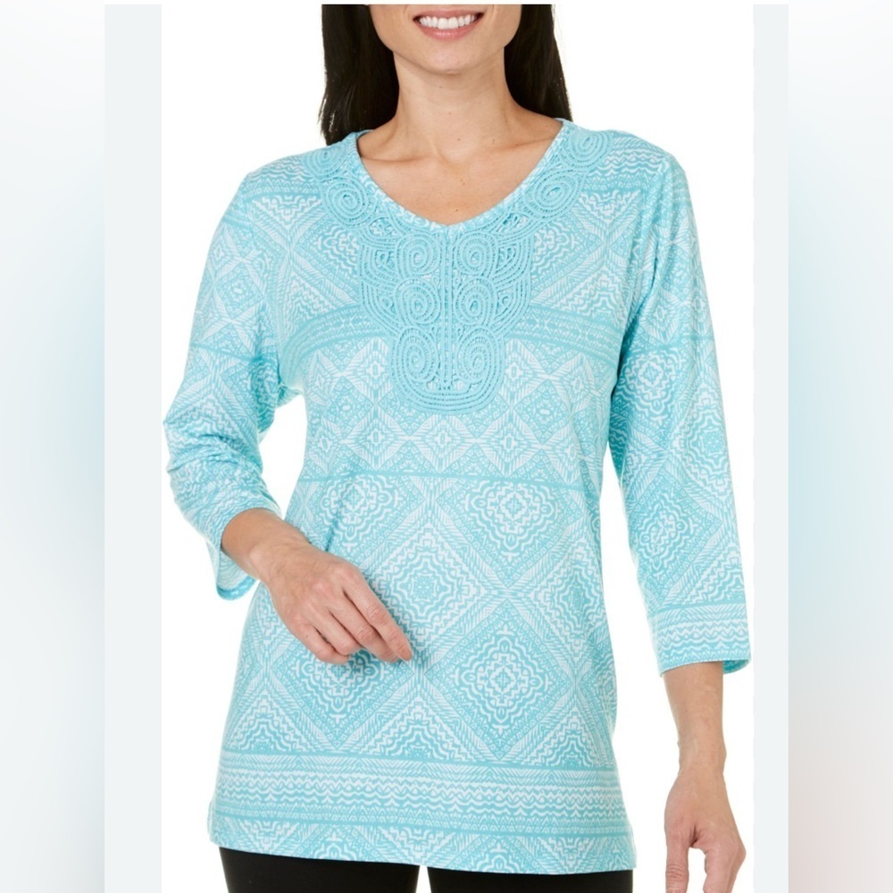 Erika Blue Floral Blouse Sz L Pilar Lace Trim V Neck Women 3/4 Length Sleeves - Picture 6 of 6